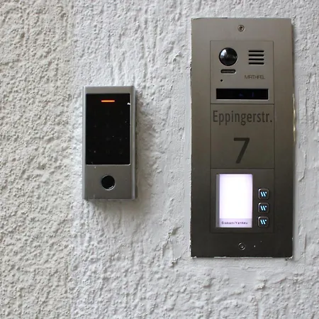 Wohlfuehl & Schickes